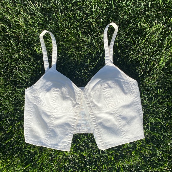 Aritzia Tops - White Clip Up Top